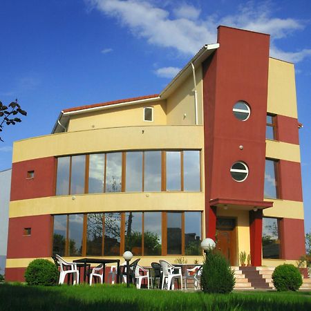 Pension Iory'S Techirghiol Bagian luar foto