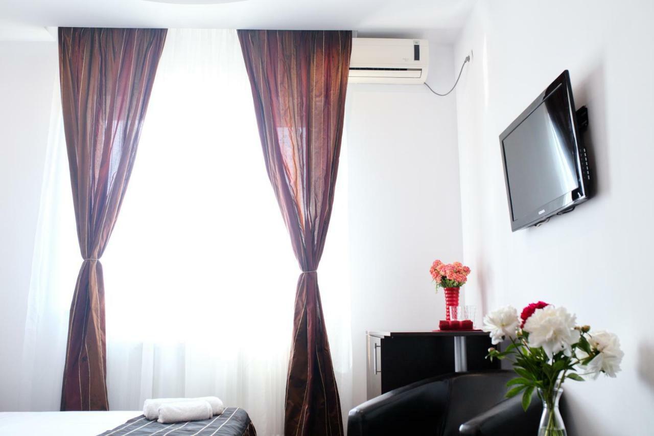 Pension Iory'S Techirghiol Bagian luar foto
